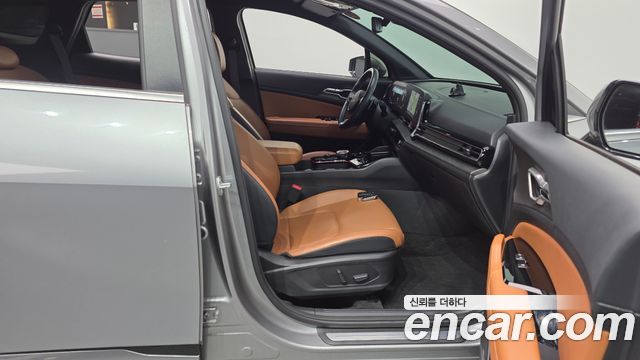 Kia Sportage (V) LPG 2.0 2WD Signature 2023 — фото 26