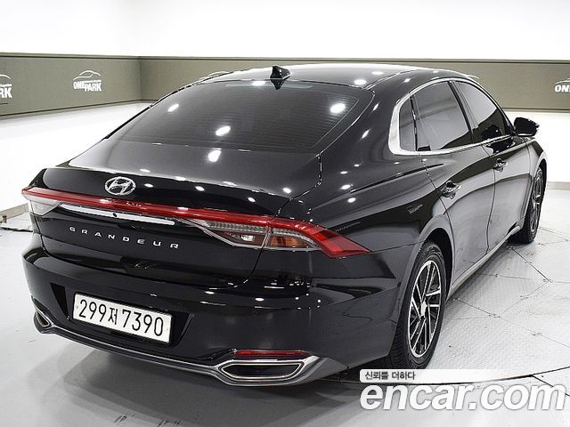 Hyundai Grandeur (IG) 2.5 Premium Choice 2022 — фото 3