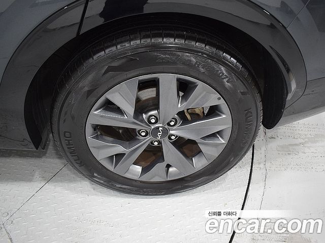 Kia Sportage (V) Diesel 2.0 2WD Nobleless 2022 — фото 9