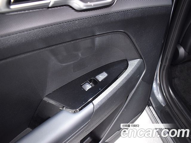 Kia Sportage (V) Diesel 2.0 2WD Nobleless 2022 — фото 15