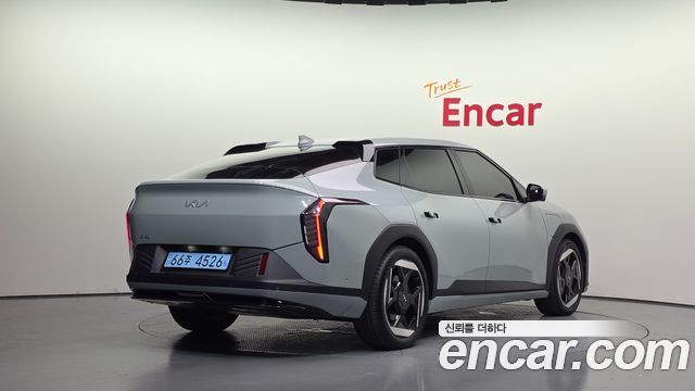 Kia EV4 Long Range 2WD Earth 2027 — фото 2