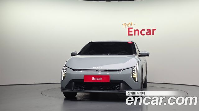Kia EV4 Long Range 2WD Earth 2027 — фото 3