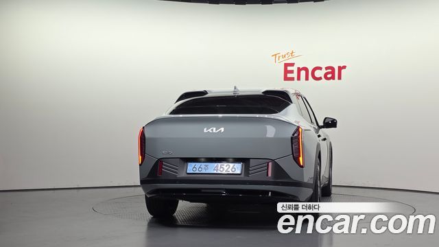 Kia EV4 Long Range 2WD Earth 2027 — фото 4
