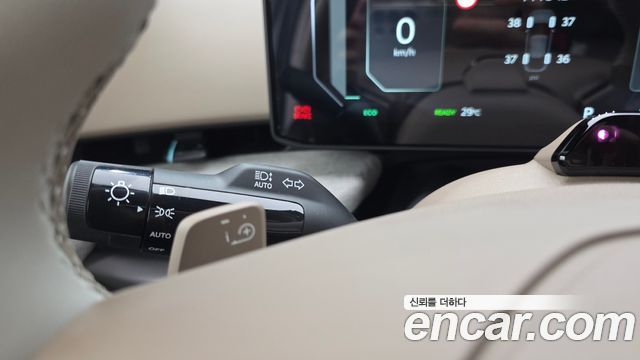 Kia EV4 Long Range 2WD Earth 2027 — фото 36