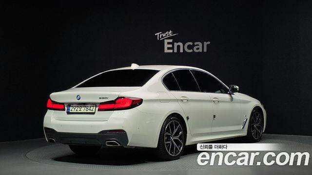 BMW 5 Series (G30) 530i M Sport Package 2023 — фото 2