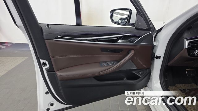 BMW 5 Series (G30) 530i M Sport Package 2023 — фото 24
