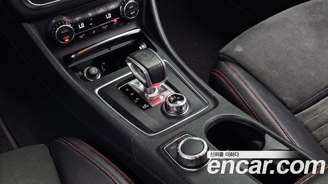 Mercedes-Benz CLA-Class (C117) CLA45 AMG 4MATIC 2019 — фото 9