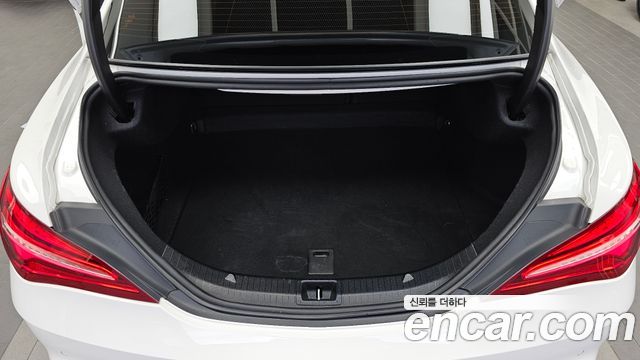 Mercedes-Benz CLA-Class (C117) CLA45 AMG 4MATIC 2019 — фото 20