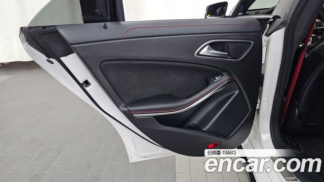 Mercedes-Benz CLA-Class (C117) CLA45 AMG 4MATIC 2019 — фото 25