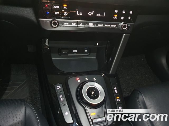 Kia Seltos Gasoline 1.6 Turbo 2WD Signature 2025 — фото 8