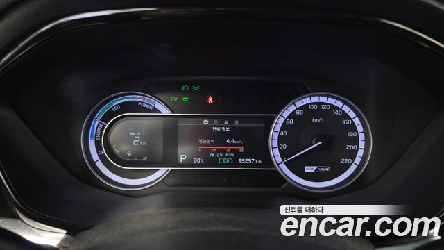Kia Niro 1.6 HEV Prestige 2021 — фото 8