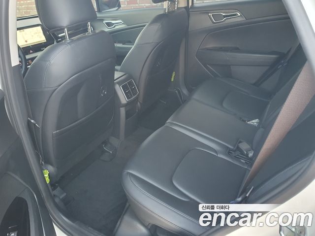 Kia Sportage (V) Diesel 2.0 2WD Prestige 2022 — фото 8