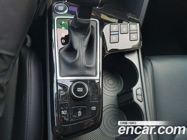 Kia Sportage (V) Diesel 2.0 2WD Prestige 2022 — фото 16