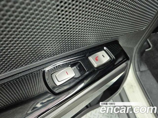 KG Mobility (SsangYong) Tivoli Air 1.6 IX 2WD 2017 — фото 23