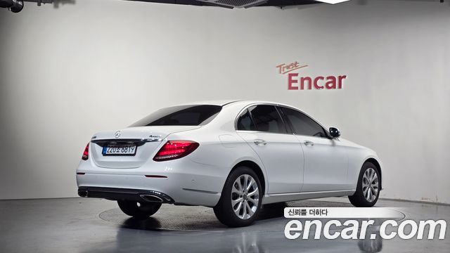 Mercedes-Benz E-Class (W213) E300 4MATIC Exclusive 2019 — фото 2