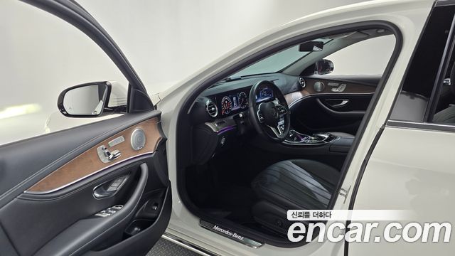 Mercedes-Benz E-Class (W213) E300 4MATIC Exclusive 2019 — фото 10