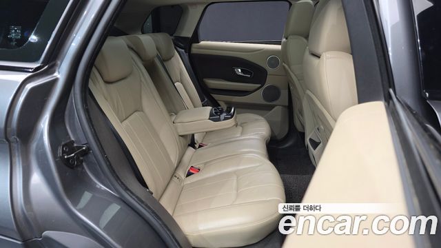 Land Rover Range Rover Evoque 2.0 TD4 SE 2018 — фото 12