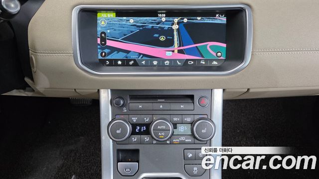 Land Rover Range Rover Evoque 2.0 TD4 SE 2018 — фото 14