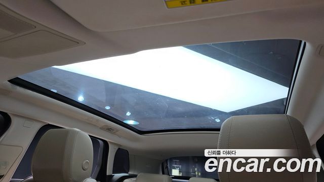 Land Rover Range Rover Evoque 2.0 TD4 SE 2018 — фото 17