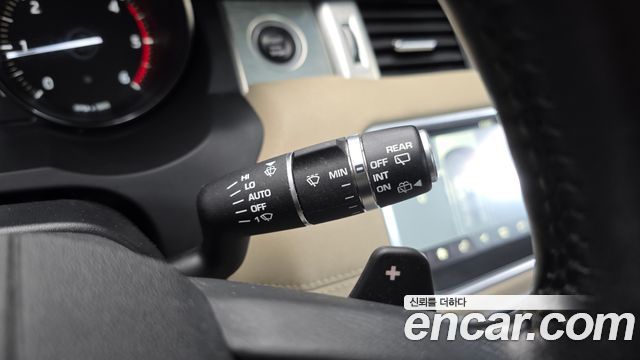 Land Rover Range Rover Evoque 2.0 TD4 SE 2018 — фото 19