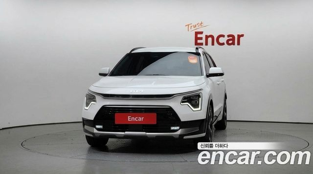Kia Niro Prestige 2022 — фото 3