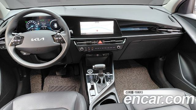 Kia Niro Prestige 2022 — фото 7