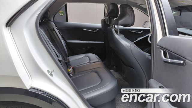Kia Niro Prestige 2022 — фото 11