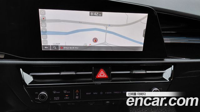 Kia Niro Prestige 2022 — фото 14