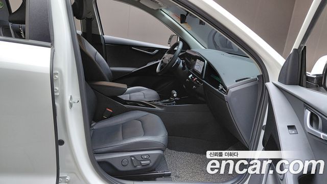 Kia Niro Prestige 2022 — фото 26