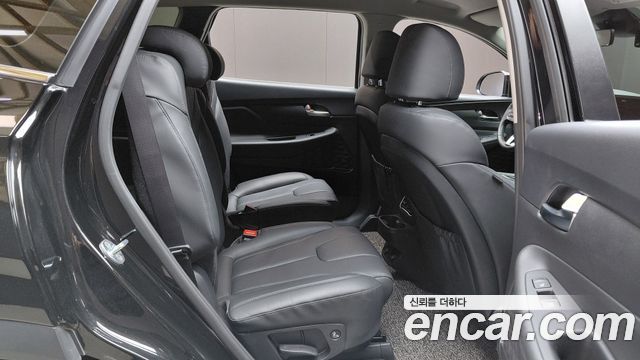 Hyundai Santa Fe HEV 1.6 2WD Exclusive 2023 — фото 11