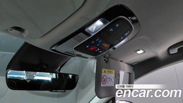 Hyundai Santa Fe HEV 1.6 2WD Exclusive 2023 — фото 18