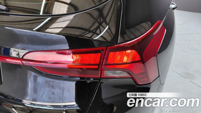 Hyundai Santa Fe HEV 1.6 2WD Exclusive 2023 — фото 23