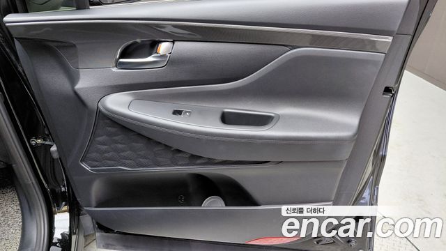 Hyundai Santa Fe HEV 1.6 2WD Exclusive 2023 — фото 25
