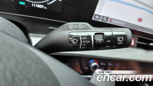 Kia Sportage Hybrid (V) Signature 4WD 2023 — фото 19