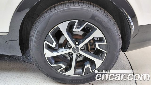 Kia Sportage Hybrid (V) Signature 4WD 2023 — фото 21