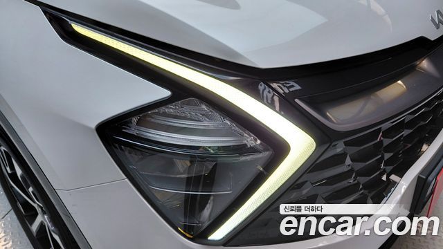 Kia Sportage Hybrid (V) Signature 4WD 2023 — фото 22