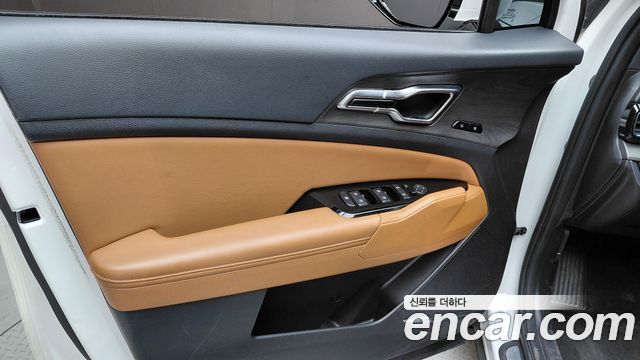Kia Sportage Hybrid (V) Signature 4WD 2023 — фото 25