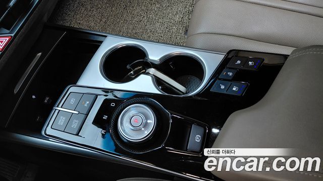 Kia K8 2.5 Gasoline 2WD Noblesse 2023 — фото 9