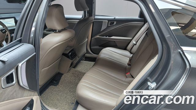 Kia K8 2.5 Gasoline 2WD Noblesse 2023 — фото 12