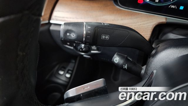 Mercedes-Benz E-Class (W213) E300e 4MATIC Exclusive 2021 — фото 28
