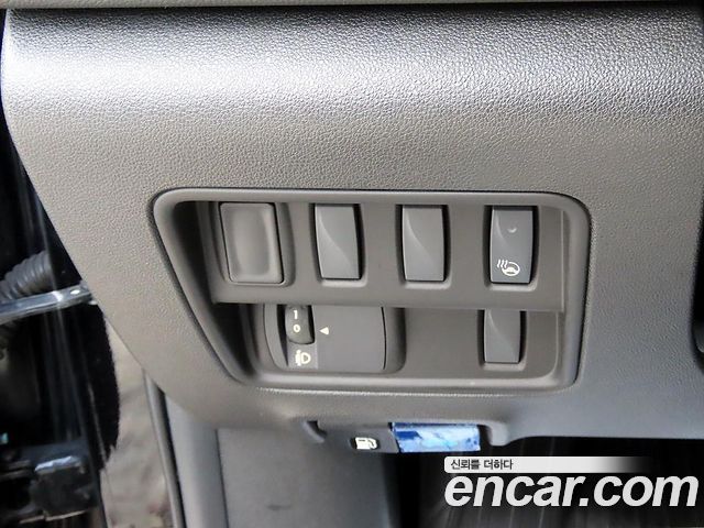 Renault Korea QM6 2.0 GDe LE Signature 2WD 2022 — фото 16