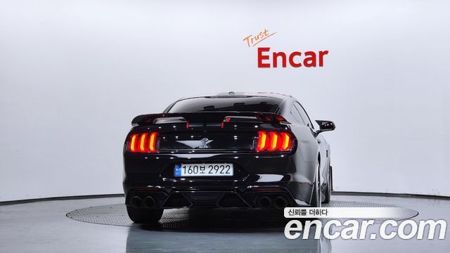Ford Mustang GT Coupe 2020 — фото 4
