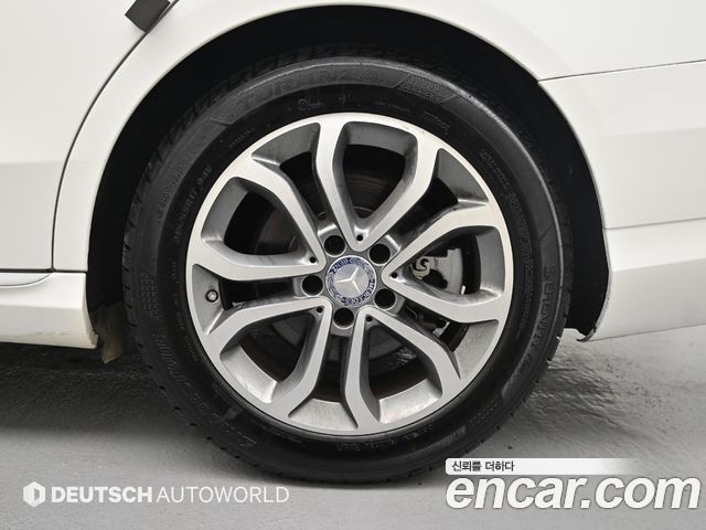 Mercedes-Benz C-Class (W205) C220 d Avantgarde 2016 — фото 5