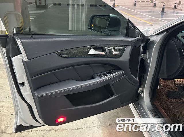 Mercedes-Benz CLS-Class (W218) CLS400 2017 — фото 15