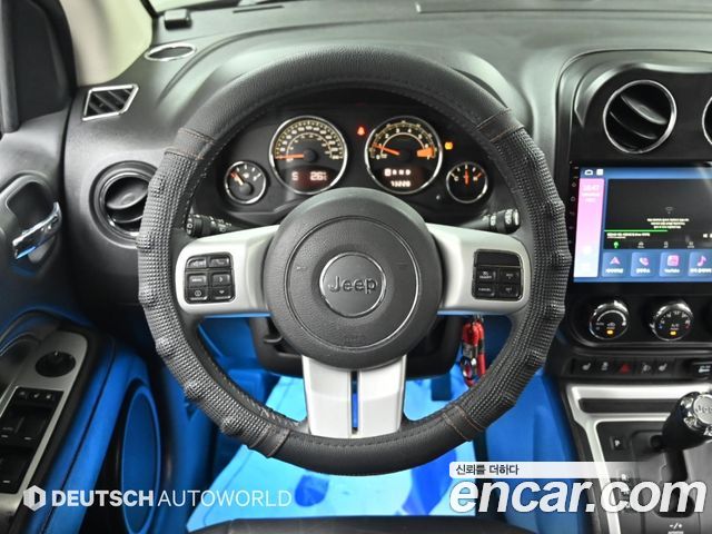 Jeep Compass 2.4 Limited 1st 2014 — фото 17