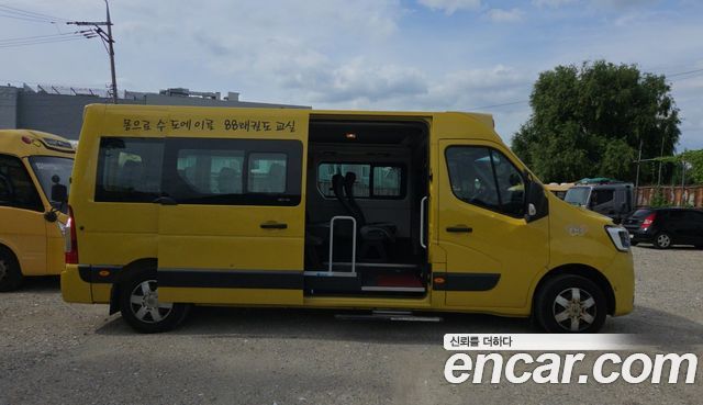 Renault Korea Master School Bus 15-Seater 2020 — фото 3
