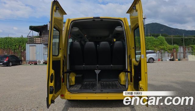 Renault Korea Master School Bus 15-Seater 2020 — фото 5