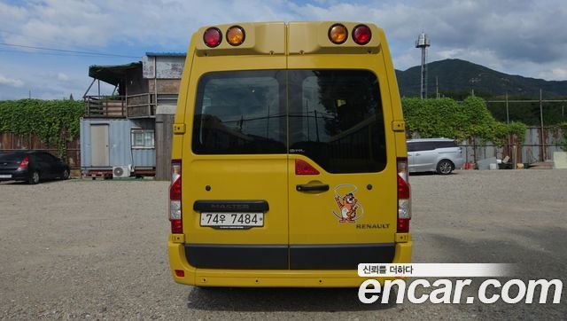 Renault Korea Master School Bus 15-Seater 2020 — фото 6