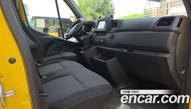 Renault Korea Master School Bus 15-Seater 2020 — фото 8