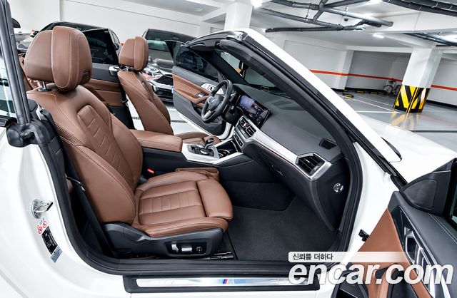 BMW 4 Series (G22) 420i M Sport Convertible 2022 — фото 10